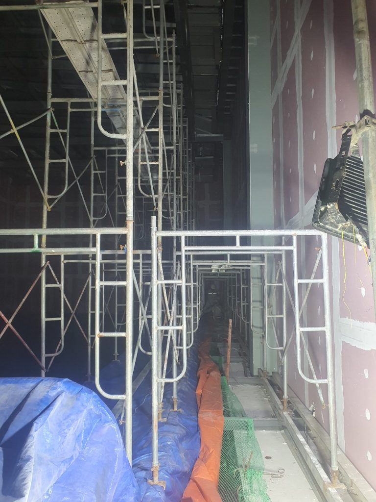 Lắp đặt hệ khung giàn giáo