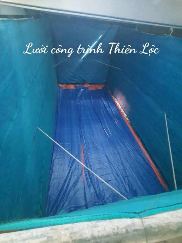 lưới bao che hóc môn