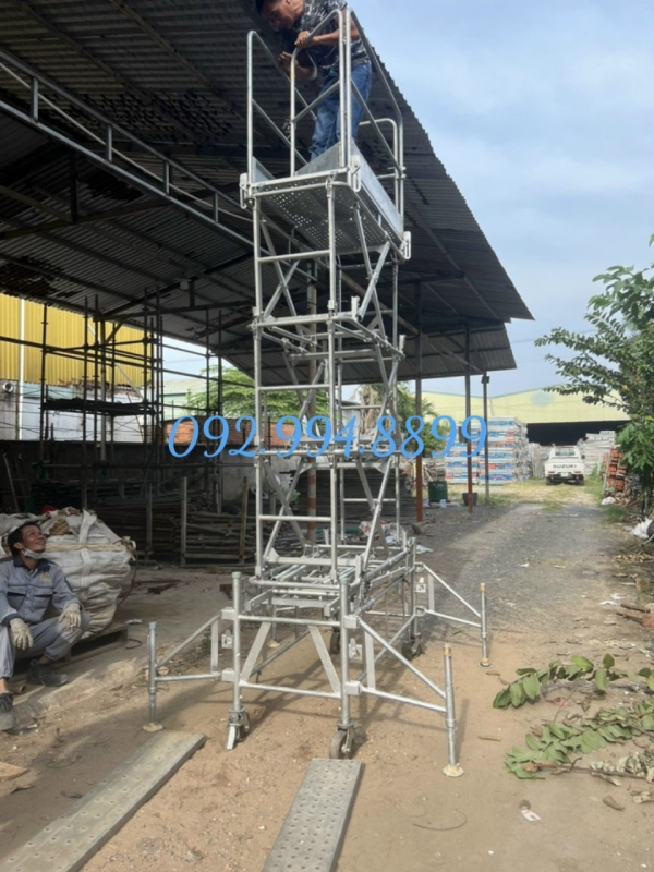 Giàn giáo gấp gọn