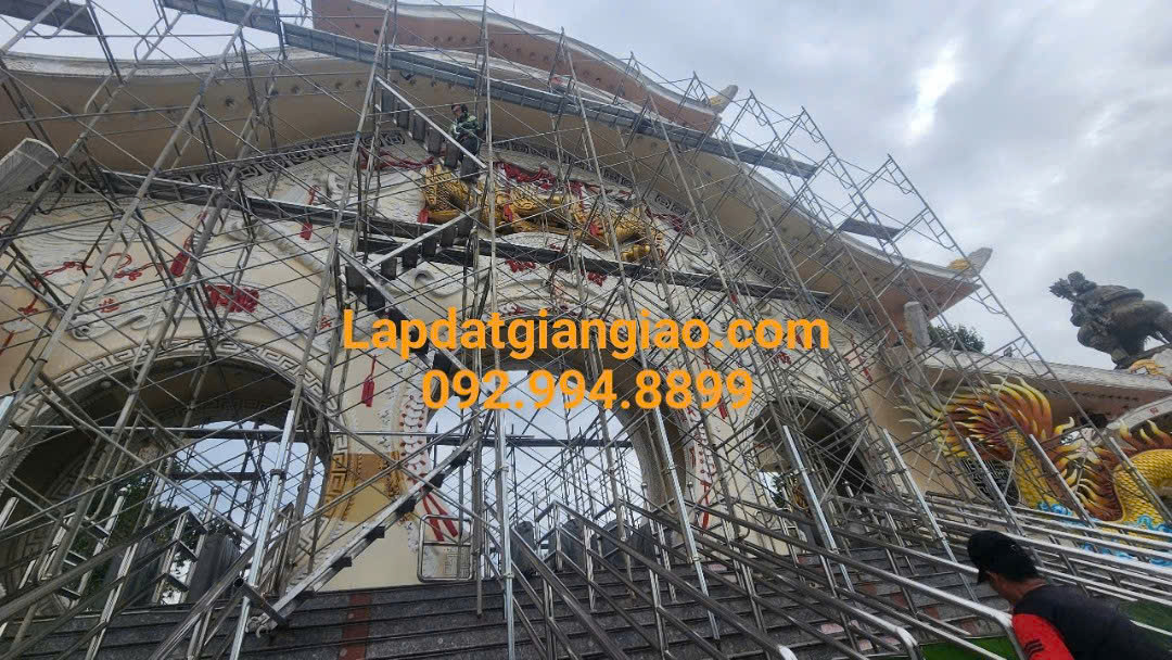 lắp đặt giàn giáo Khu Du Lịch Suối Tiên