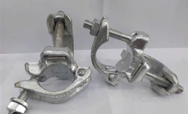 Cận cảnh cùm tĩnh BS1139 mạ kẽm