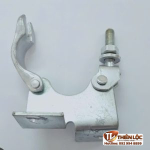 Kẹp mâm BS1139 nhìn từ trên, thấy bu lông và bản giữ mâm