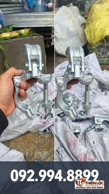 Hình so sánh góc cố định và góc xoay của hai phụ kiện giàn giáo